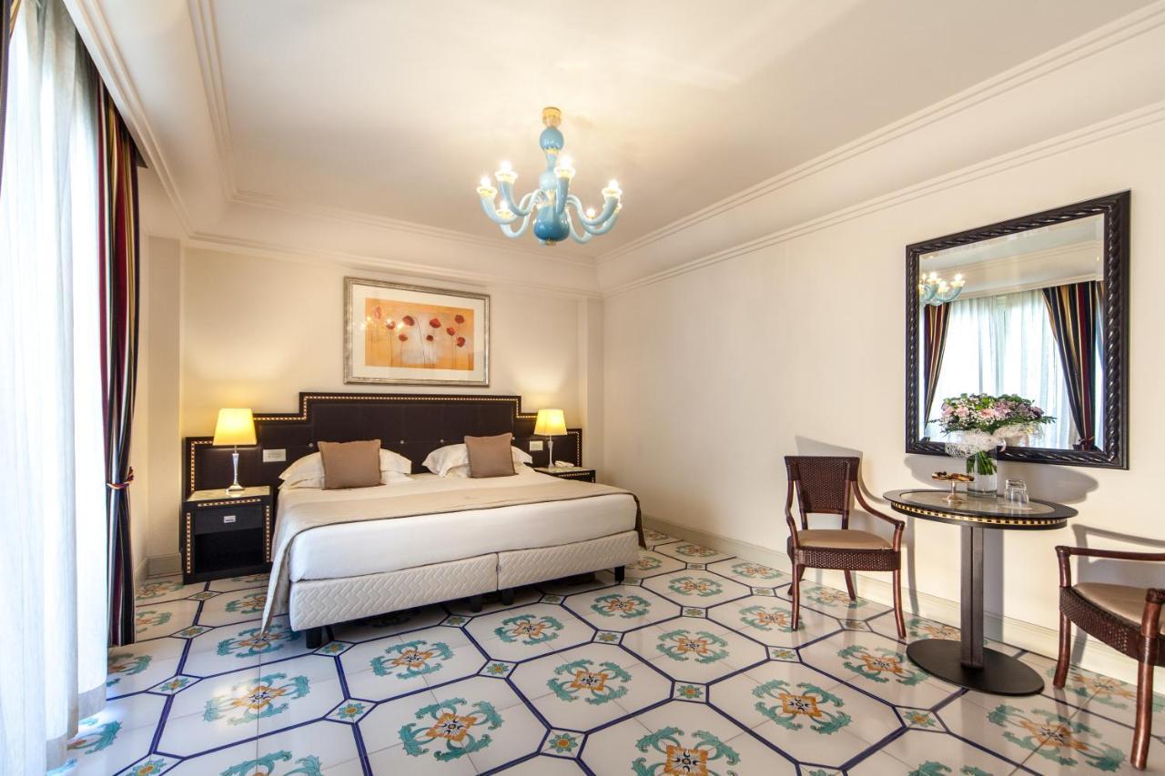 Deluxe Triple Room with Sea View,993968068:JPEG